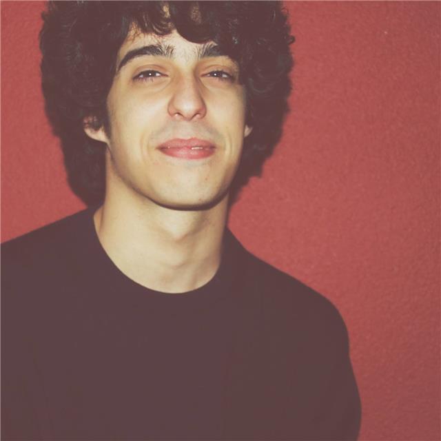 Diseñador gráfico imparte clases de las herramientas y softwares más necesarios y requeridos: suite adobe (photoshop, illustrator, indesign, after effects, ) + diseño web (wordpress, prestashop)