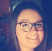 Studentessa universitaria offre lezioni private