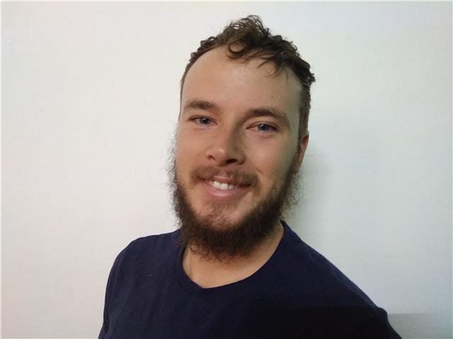 English classes with lots of conversation and activities specialized to your needs