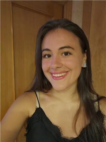 Doy clases particulares para niños de primaria (todas las asignaturas ) , eso y bachillerato, en materia específico las asignaturas que imparto