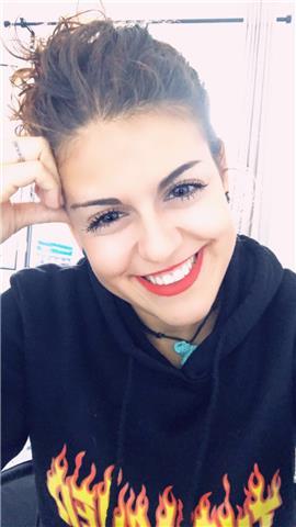 Profesora de cualquier asignatura que entre en educación primaria