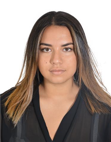 Je suis étudiante, j’enseigne les mathématiques jusqu’au niveau de bac pour les Es