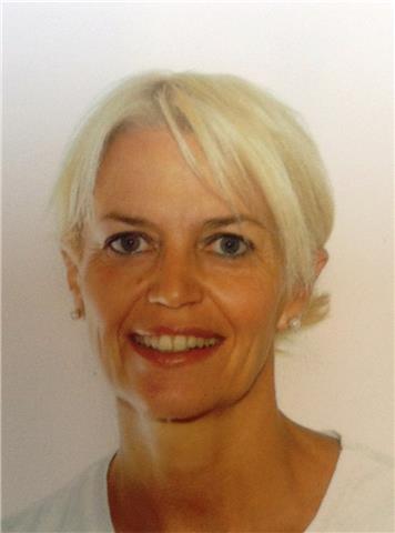 Sono madrelingua francese, laureata in lingue e in italiano