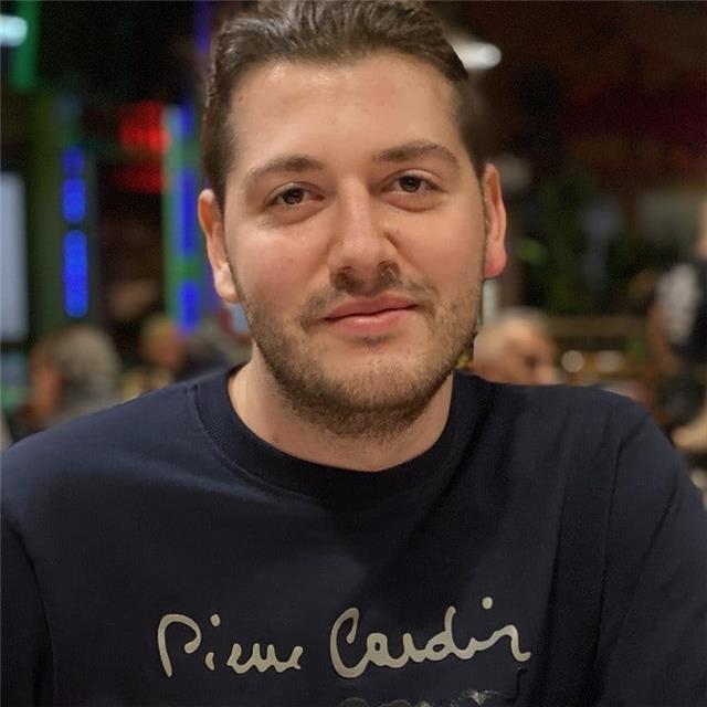 Studente universitario offre lezioni private in diversi ambiti