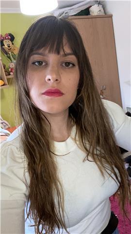 Doy clases particulares de leguaje, matemáticas, conocimiento del medio e inglés . también ayudo con técnicas de estudio. para infantil y primaria