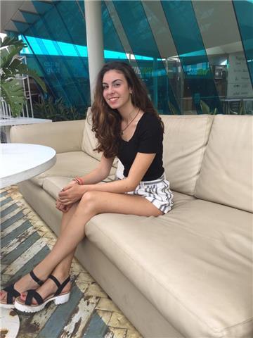 Profesora particular de cualquier asignatura, en concreto lengua castellana. doy clases hasta niños y niñas de 4rt de la eso