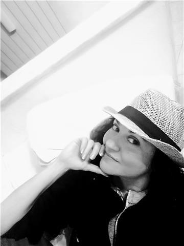 Lezione in tutte le materie.Professoressa,
Dottoressa e Ricercatrice Applicata impartisce lezioni anche universitarie in materie giuridico-economiche, statistiche, matematica finanziaria e attuariale, economia aziendale, estimo, ragioneria, marketing, me