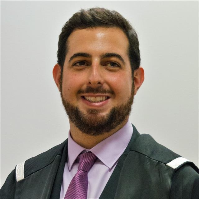 Ingegnere impartisce lezioni di matematica