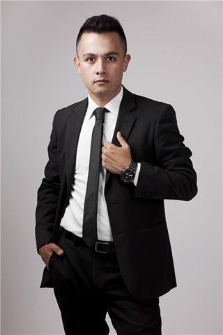 Profesor nativo de español, con experiencia en clases