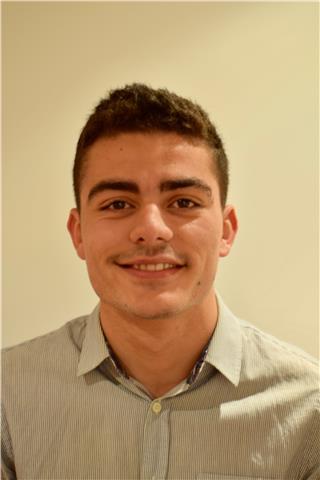 Licenciado en Filología Inglesa imparte clases de refuerzo para estudiantes de Secundaria y Bachillerato