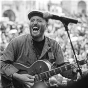 Guitarra moderna, profesor titulado (jazz, blues, rock, funk, folk, reagge, country...)