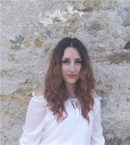 Laureata in Biologia impartisce lezioni di Biologia, Matematica, Fisica e Chimica