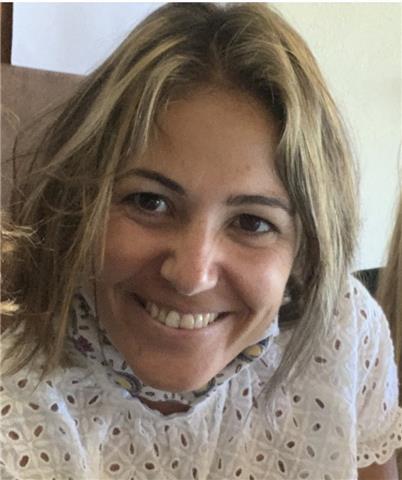 Insegnante laureato e in scienze biologiche , impartisce lezioni private in matematica, biologia, chimica e fisica. Ho già insegnato, e anche all’estero