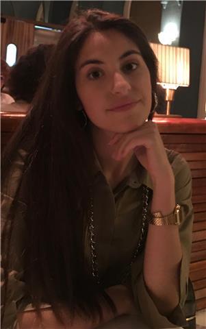 Estudiante de comunicación imparte clases de literatura castellana