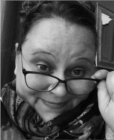 Francesa nativa, de formación profesional de recursos humanos, administrativa, tengo una gran experiencia de las relaciones humanas a nivel profesional en entorno de mucho estrés y cambios en empresas. enseñar idiomas o utilizar mis conocimientos para for