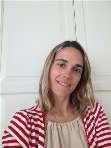 Professoressa di italiano, storia e geografia impartisce lezioni e/o aiuto compiti