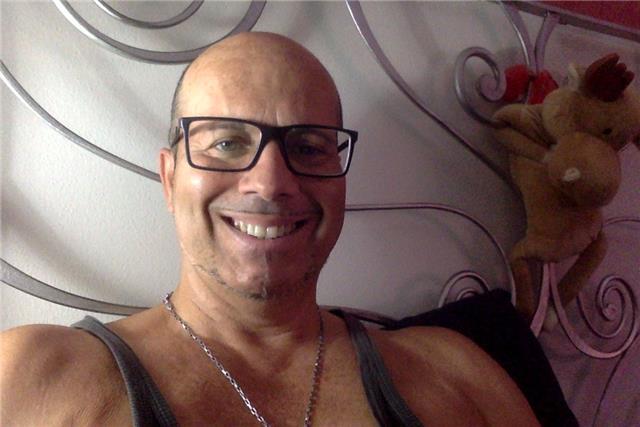 Diplomato in clarinetto  Conservatorio Boito  Parma. Offresi lezioni teorico-pratiche