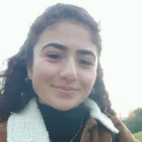 Etudiante en classe préparatoire aux grandes écoles, je donne des cours de français, de philosophie, de géographie, d'histoire et d'anglais