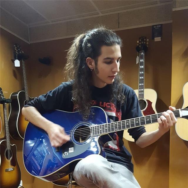 Doy clases particulares de guitarra eléctrica y acústica para principiantes