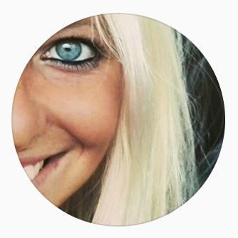 Ragazza con attestato FCE disponibile per migliorare il tuo inglese!