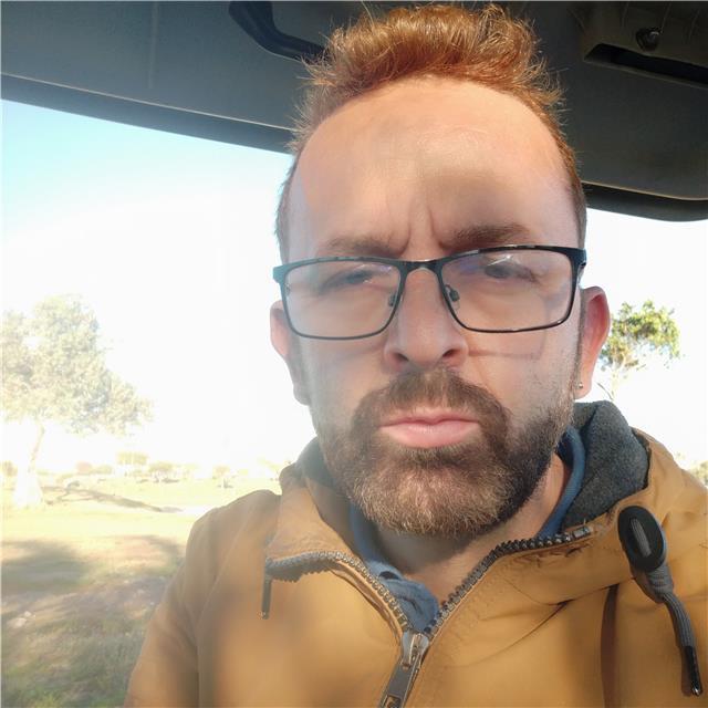 Profesor de inglés con gran experiencia después de 10 años e. reino unido, clases presenciales y online