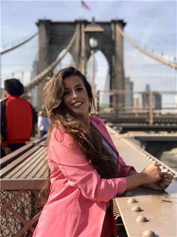 Historiadora del arte se ofrece para impartir clases de arte o de historia