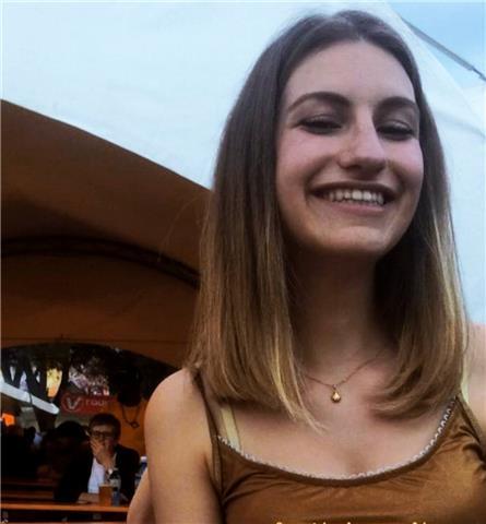 Studentessa universitaria, offre ripetizioni per studenti di scuole elementari medie e superiori in inglese, chimica, matematica,italiano, storia