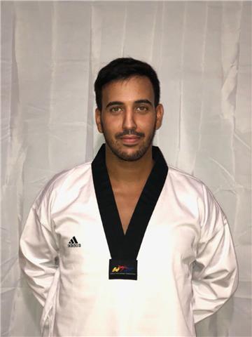 Ancien sportif de haut niveau en taekwondo membre de l’équipe de France de 2004 à 2010 et titulaire du BP JEPS APT
Je sais combien il est important de se sentir bien dans son corps c’est pourquoi je vous propose mes services. 
Je saurais vous encourager e