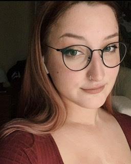 Laureata magistrale livello C1 Cambridge impartisce lezioni di inglese ogni livello