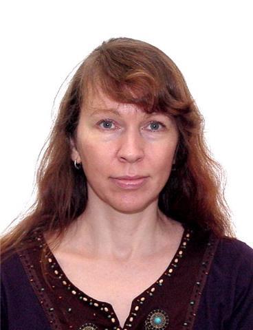 Very experienced mother-tongue English speaker offers online private and group lessons in all areas of English!
