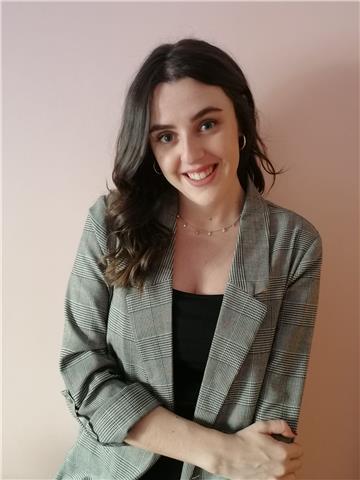 Profesora de apoyo en ciencias: química, física y matemáticas