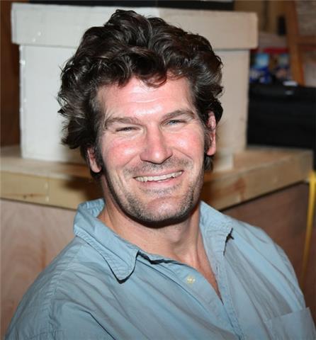 Learn English with a Hollywood actor/performer