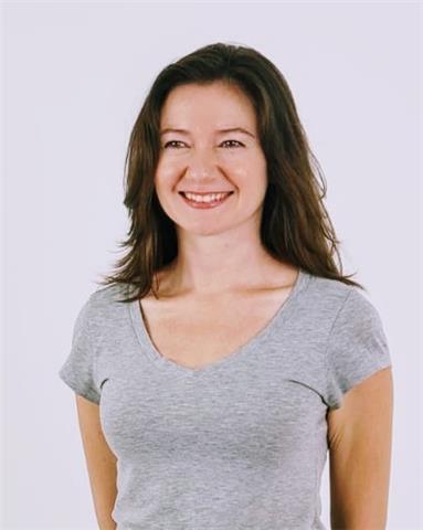 Professional english teacher with 7+ years of experience