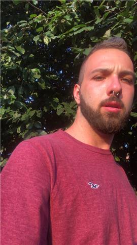 Studente di lingue (francese c1 e giapponese n4) per lezioni private, ripetizioni di lingue francese, inglese e italiano