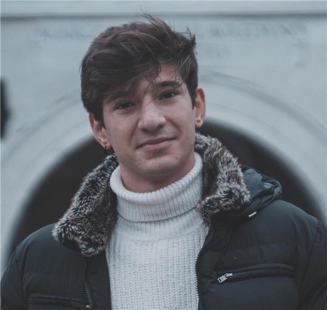 Buon giorno, ho letto l'annuncio e sono molto interessato