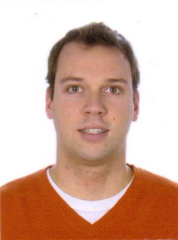 Arquitecto imparte clases de dibujo técnico y matemáticas