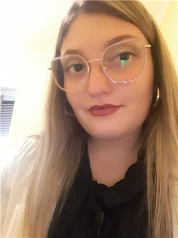 Ciao, sono una ragazza di 21 anni diplomata presso il liceo pedagogico di Guglionesi, mi offro a fare ripetizioni scolastiche private preferibilmente a bambini delle elementari e ragazzi delle medie. Ho già avuto esperienza in questo ambito con un bambino