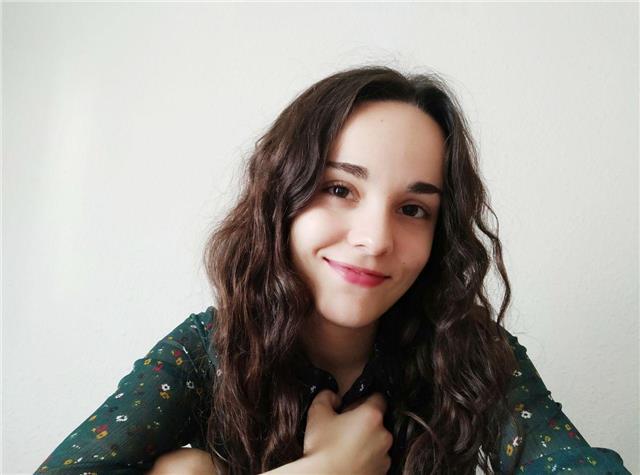 Spanischlehrerin (Konversations- und Grammatiklehrerin)