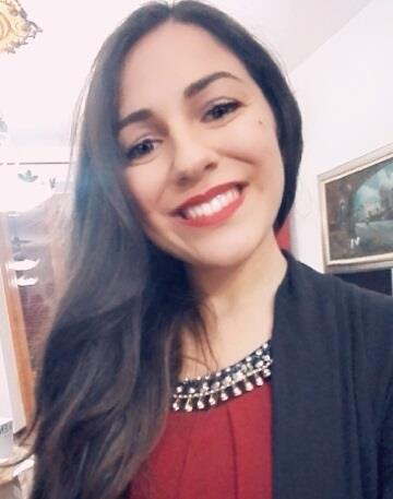 Laureanda al Corso Magistrale di Traduzione Editoriale e Formazione Linguistica impartisce ripetizioni e lezioni private di inglese e spagnolo per qualsiasi livello