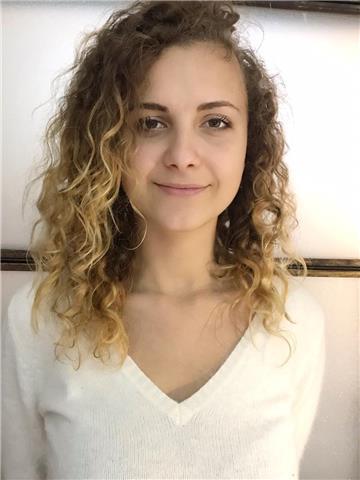 Madrelingua spagnola, inglese livello C1