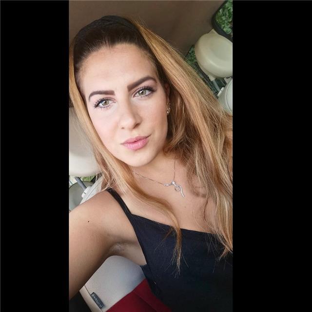 Studentessa di ingegneria aeronautica impartisce ripetizioni di matematica e fisica
