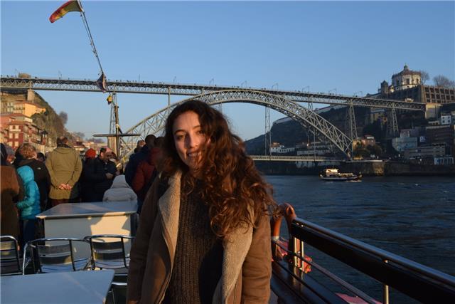 Inglés, matematicas, catalan, castellano, primaria y eso