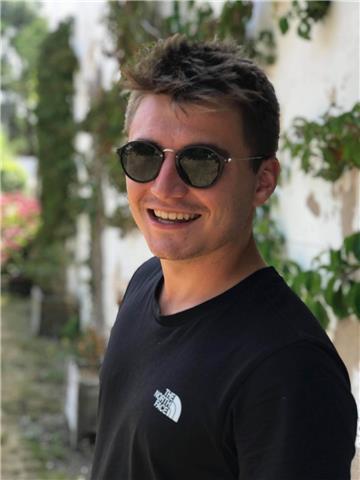Étudiant aux Arts et Métiers, je peux aider vous aidez ou bien vos enfants sur différents niveau scolaires et différentes matières.
Pour ma part, j'ai effectué un Bac S-SI, un DUT GCCD et je suis aujourd'hui en école d'ingénieur en alternance