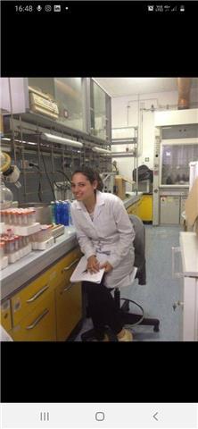 Insegnante di Chimica, laureata con il massimo dei voti