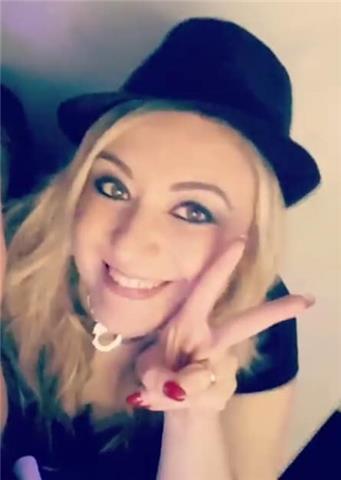 Insegnante - vocal coach di canto moderno con esperienza per lezioni online