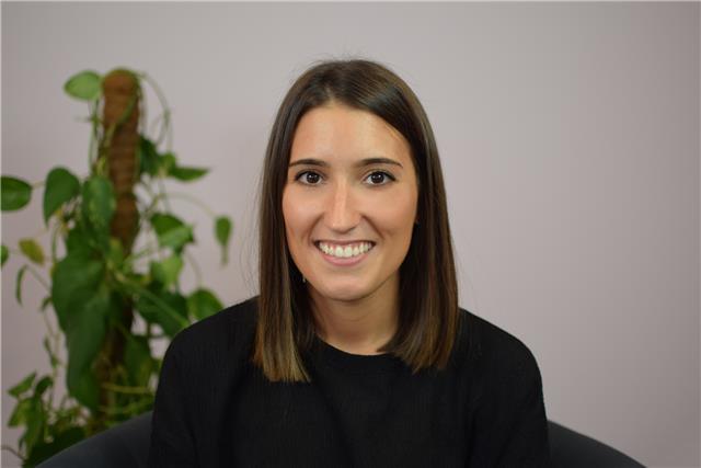 Clases de illustrator, indesign y photoshop. orientación y asesoramiento en proyectos de diseño gráfico. clases presenciales en badalona y online