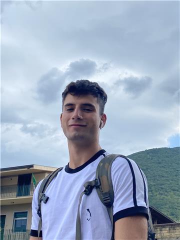 Ex studente di liceo Scienze Applicate offre lezioni di matematica e fisica di tutti gli anni