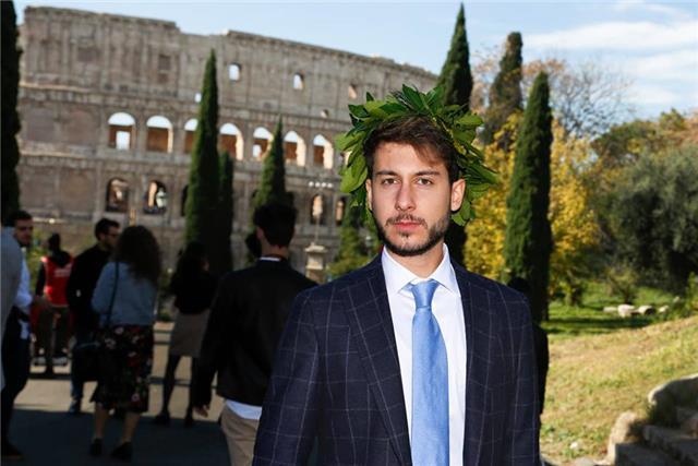 Laureato in Ingegneria Gestionale disponibile per lezioni di Matematica e Fisica per studenti del liceo e delle scuole medie