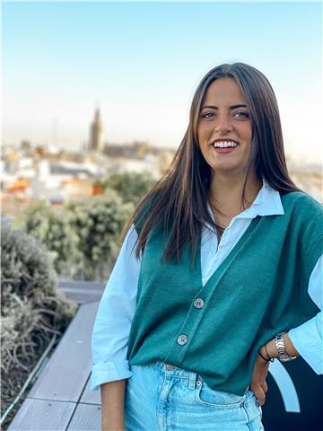 Maestra de Educación Primaria con especialidad en Inglés se ofrece para dar clases particulares de apoyo a niños/as de primaria. Tengo experiencia