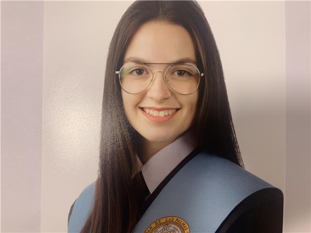 Ofrezco clases particulares de inglés para alumnas/os de primaria, educación secundaria o bachillerato. me considero una persona muy madura, responsable y eficiente. puedo desplazarme o también dar clases online